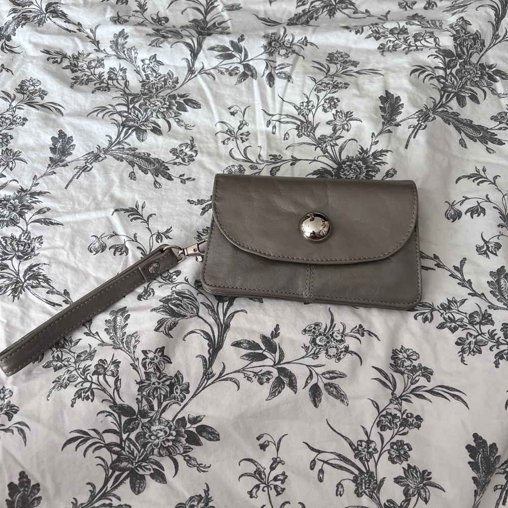 Elegant Gray Leather Wristlet
